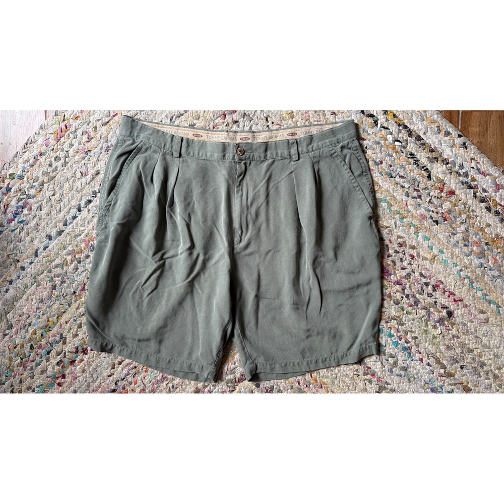 Tommy Bahama Relax Mens 42 100% Silk Pleated Herringbone Shorts Sage Green Olive
